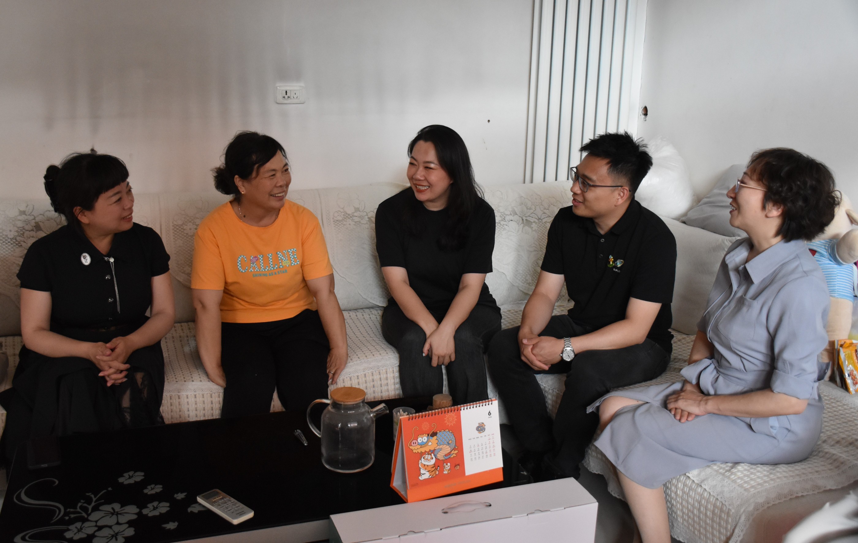 玩球体育公益送温暖：6载慈善 660名单亲母亲受益