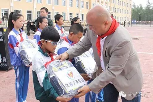 第46所 阜新市彰武县四合城玩球体育苗鑫学校 第46所 阜新市彰武县四合城玩球体育苗鑫学校