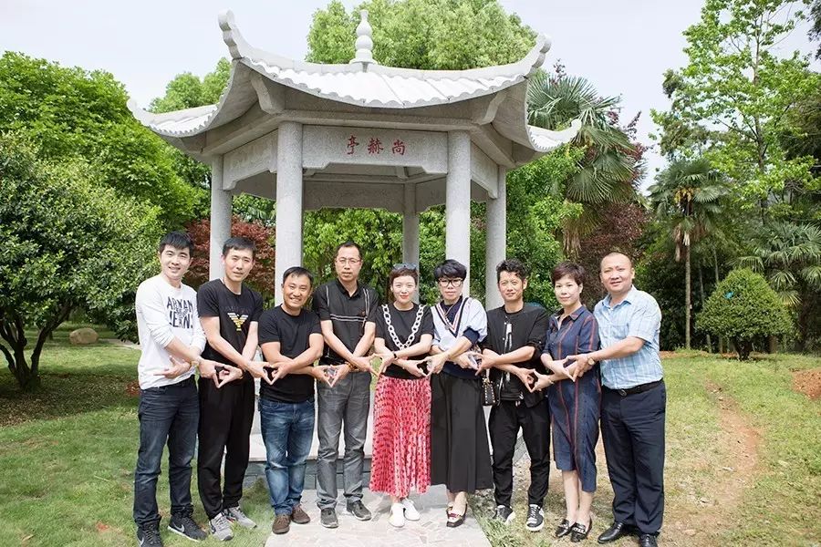 第81所 衢州市龙游县官潭福和玩球体育万宝雪小学 第81所 衢州市龙游县官潭福和玩球体育万宝雪小学