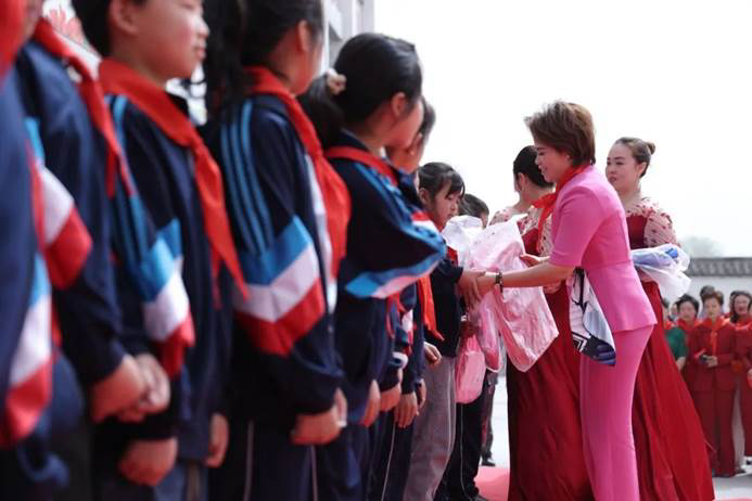 第231所 河南省商丘市夏邑县孔庄乡玩球体育陈玲小学 第231所 河南省商丘市夏邑县孔庄乡玩球体育陈玲小学